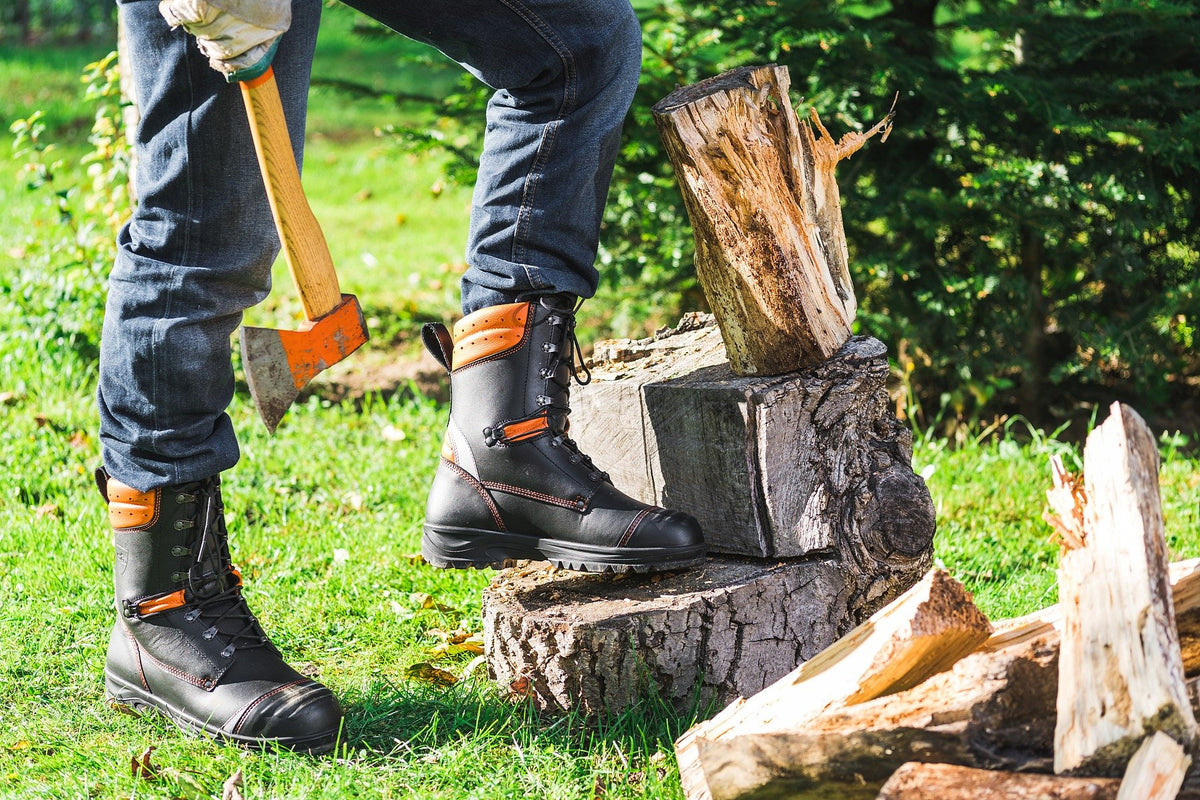 Forestry boots Fraker Logger orange – In use 7