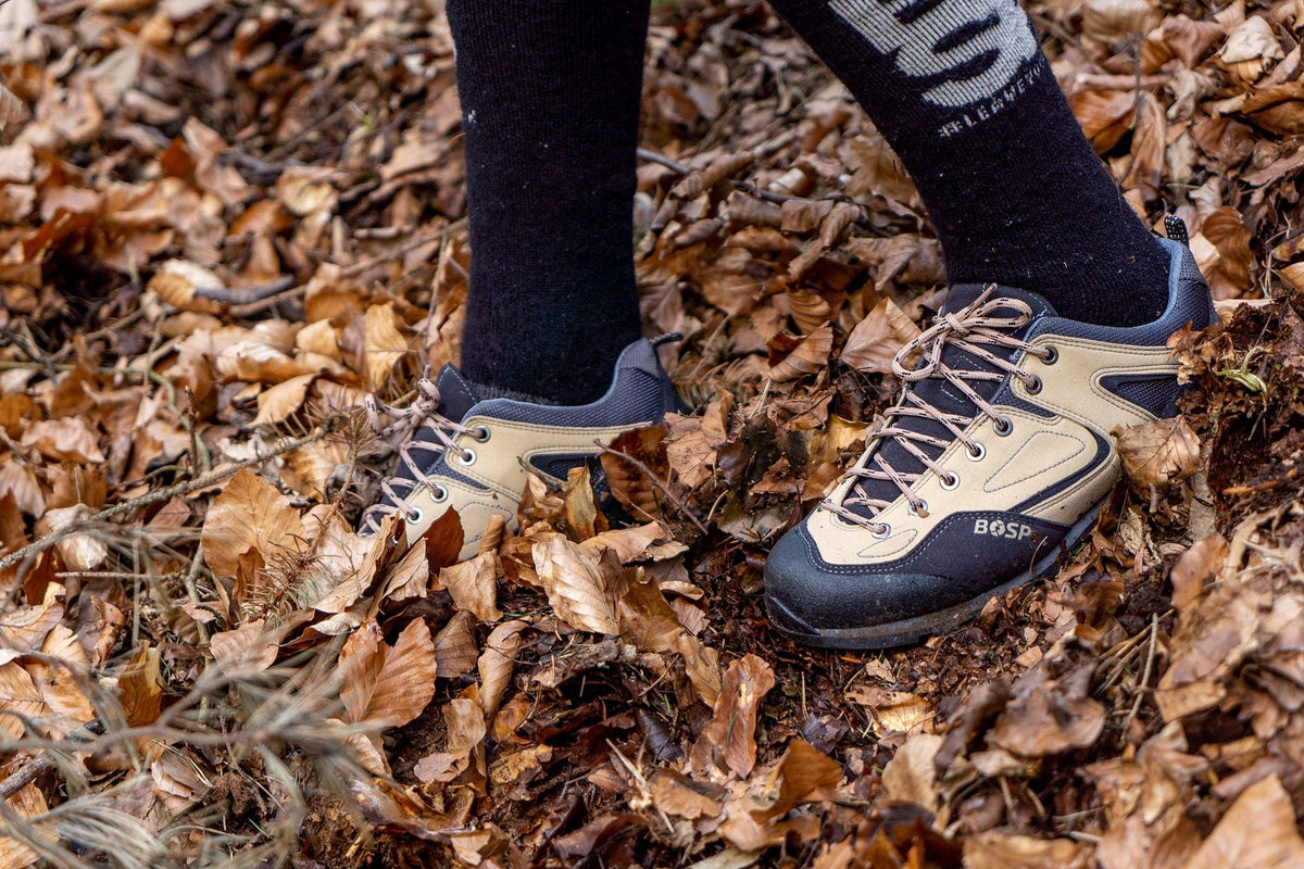 Hiking shoes Grifit Camel – In use 5