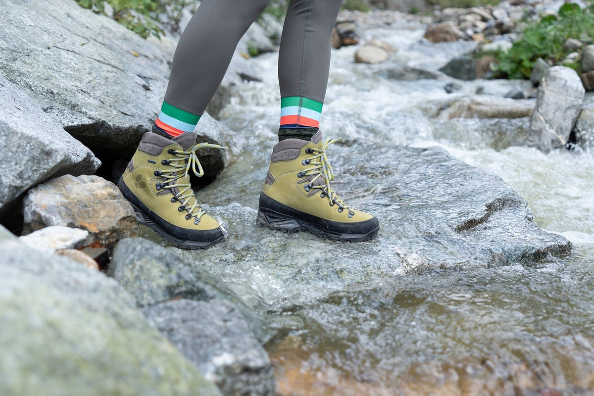 Hiking shoes Ural Pro Lime – In use 3