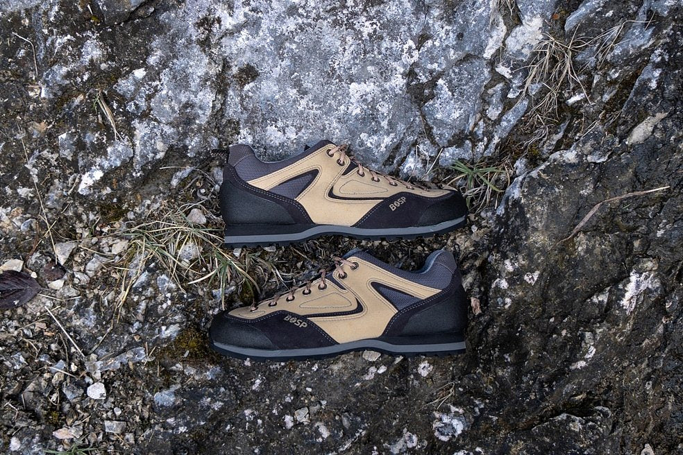 Hiking shoes Grifit Camel – In use 2