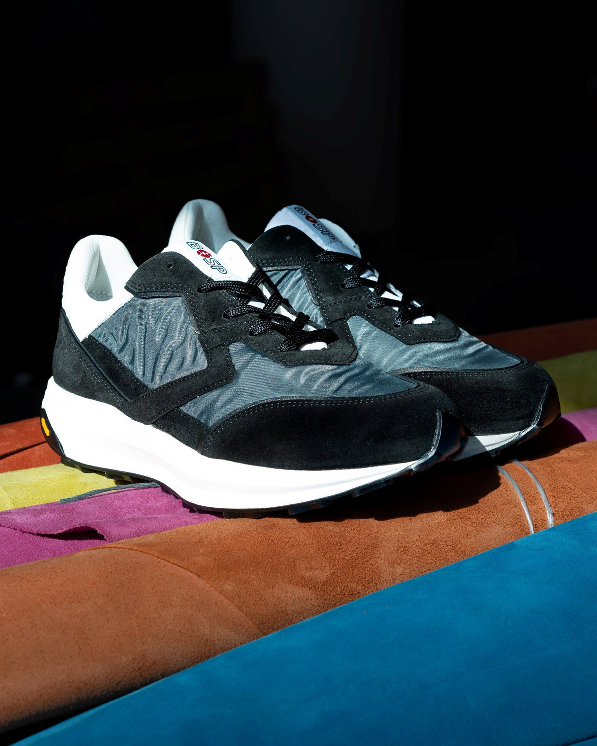 Sneakers Rocker Uni Black – In use 1