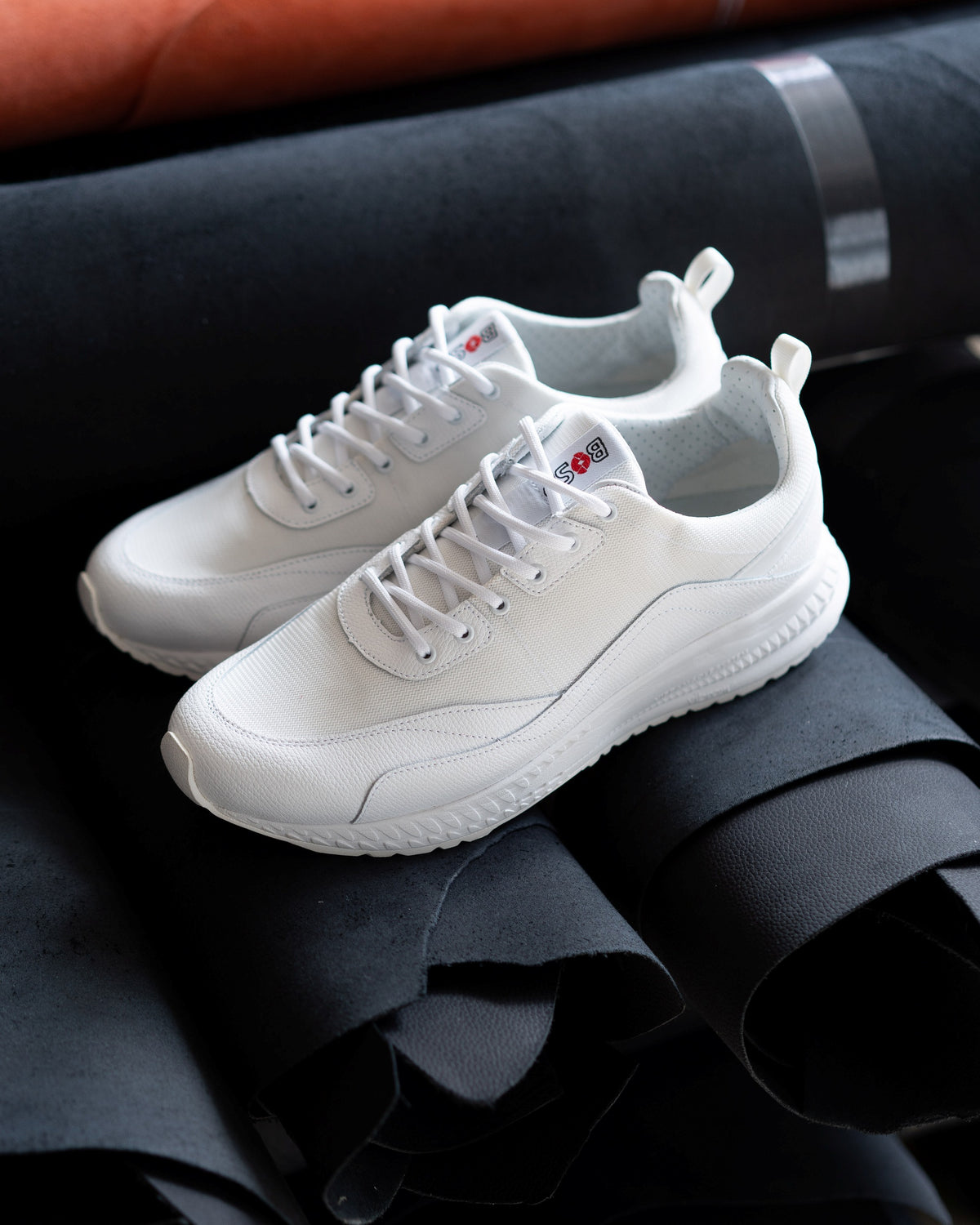Sneakers Chrono Uni White – In use 3