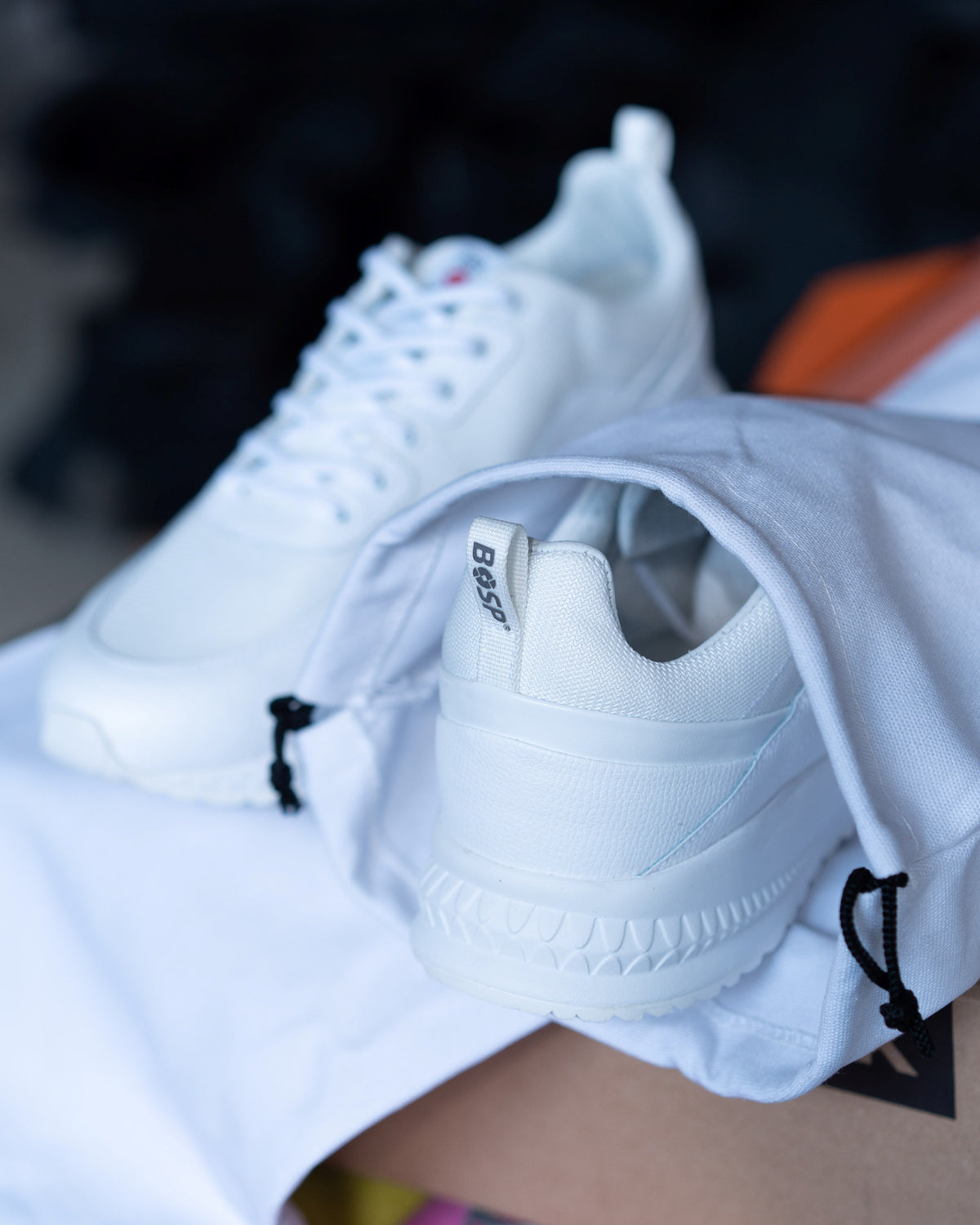 Sneakers Chrono Uni White – In use 7
