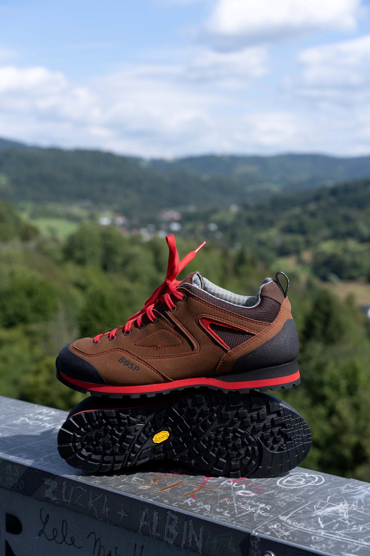 Hiking shoes Grifit Grizzly – In use 10