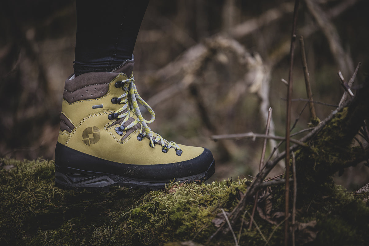 Hiking shoes Ural Pro Lime – In use 16
