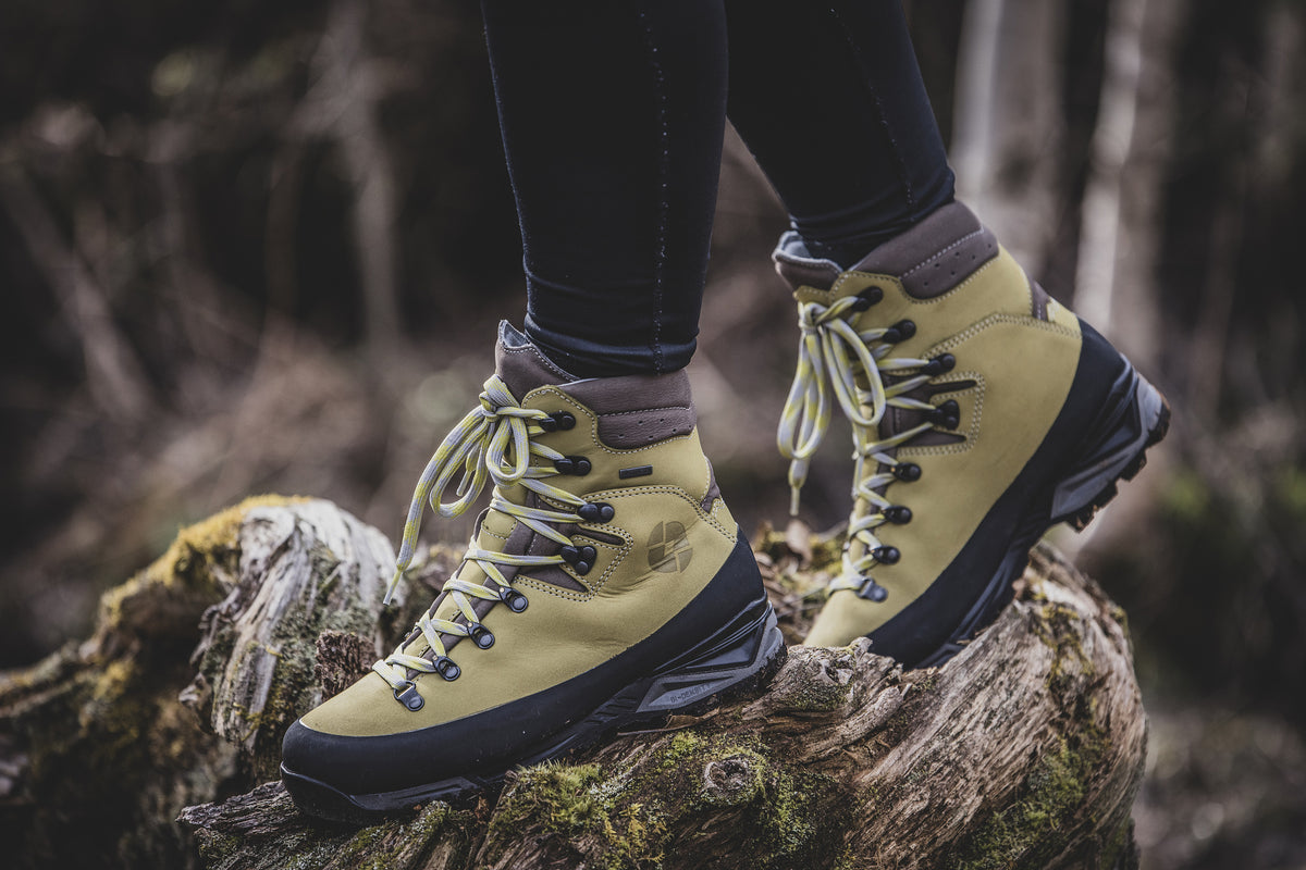 Hiking shoes Ural Pro Lime – In use 5