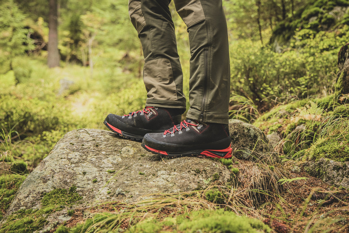 Hiking shoes Ural Pro Tech BLK – In use 12