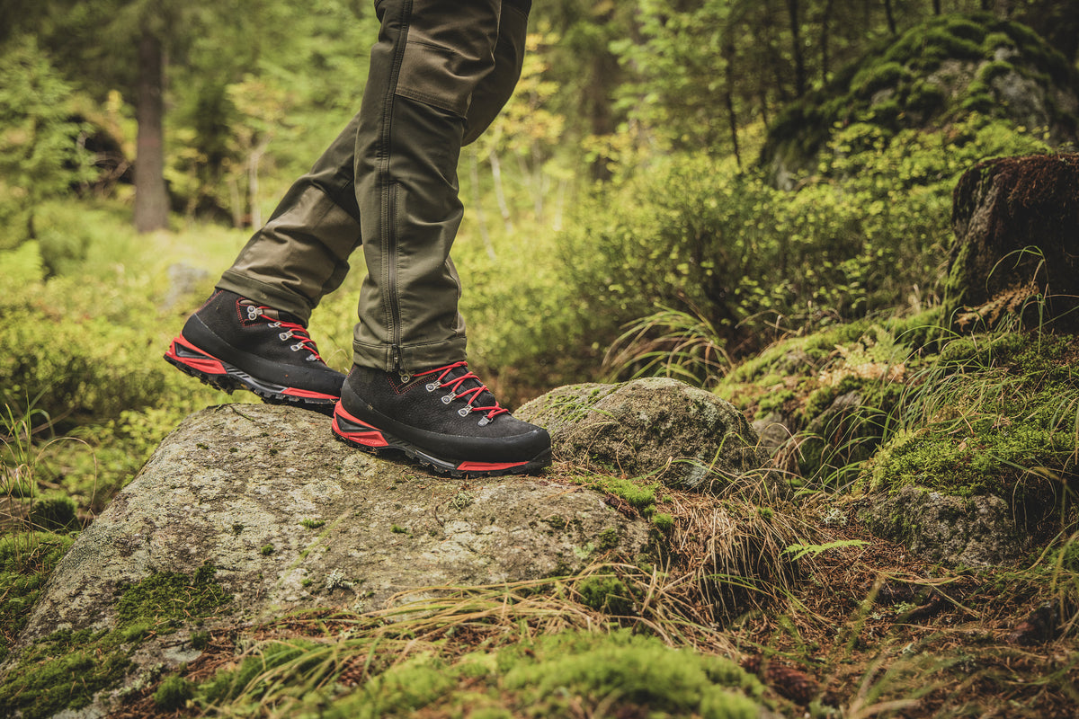Hiking shoes Ural Pro Tech BLK – In use 9