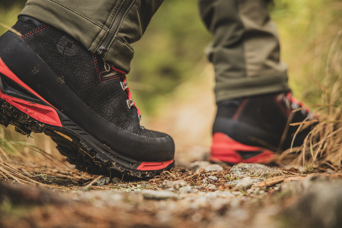 Hiking shoes Ural Pro Tech BLK – In use 8