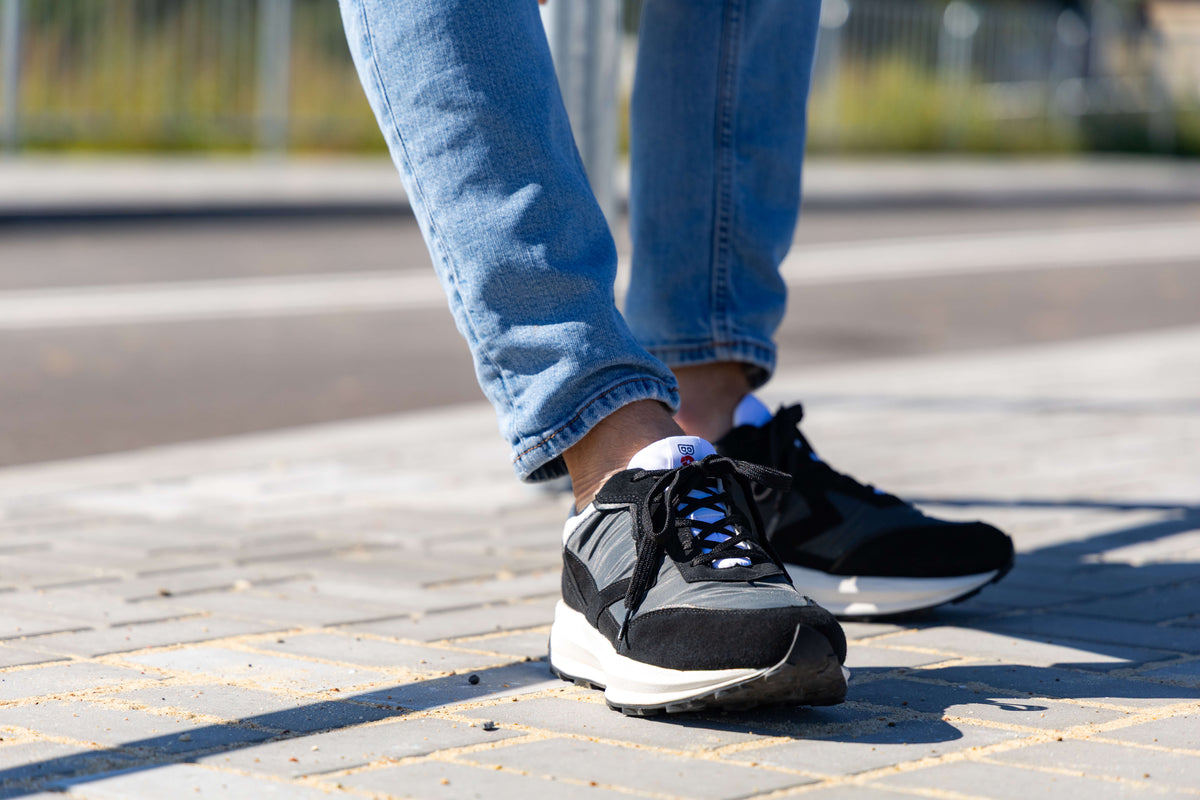 Sneakers Rocker Uni Black – In use 5