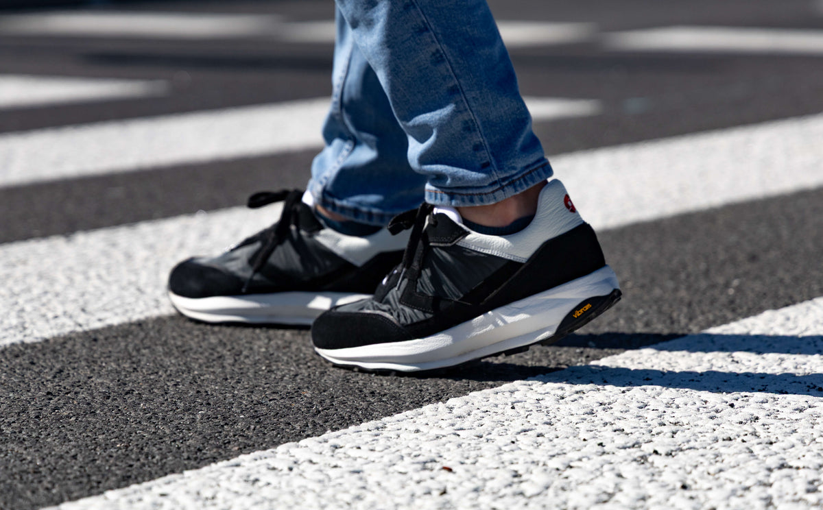 Sneakers Rocker Uni Black – In use 10