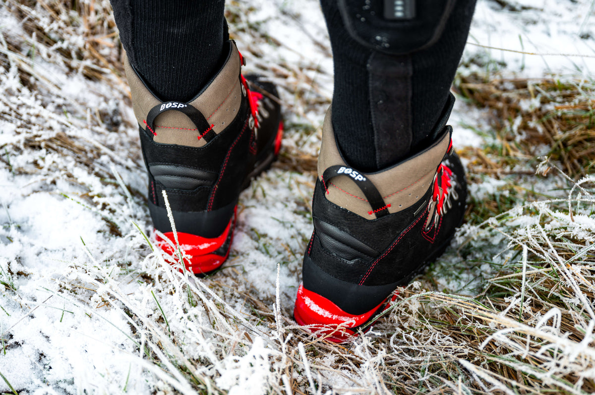 Hiking shoes Ural Pro Tech BLK – In use 7