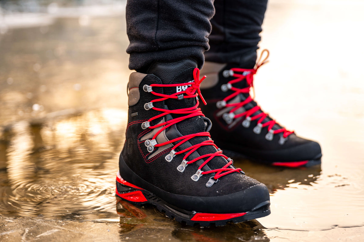 Hiking shoes Ural Pro Tech BLK – In use 17
