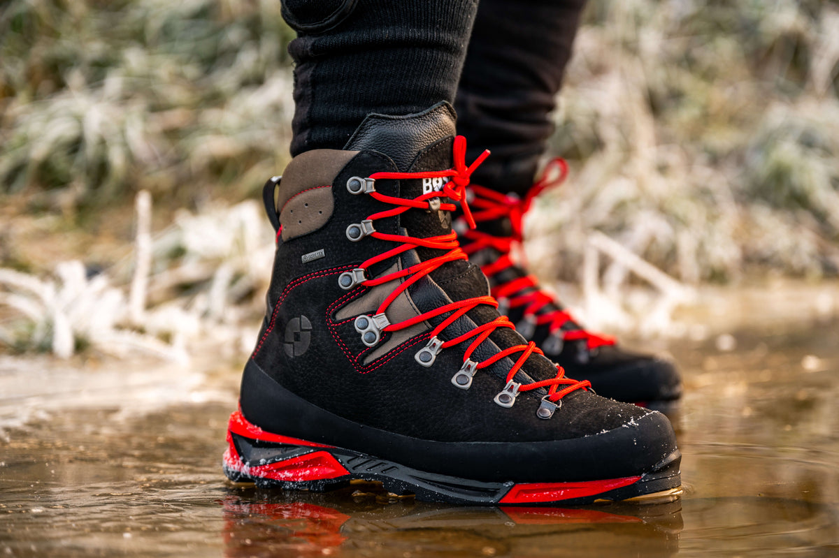 Hiking shoes Ural Pro Tech BLK – In use 18