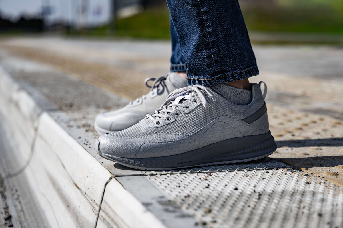 Sneakers Chrono Graphite – In use 5