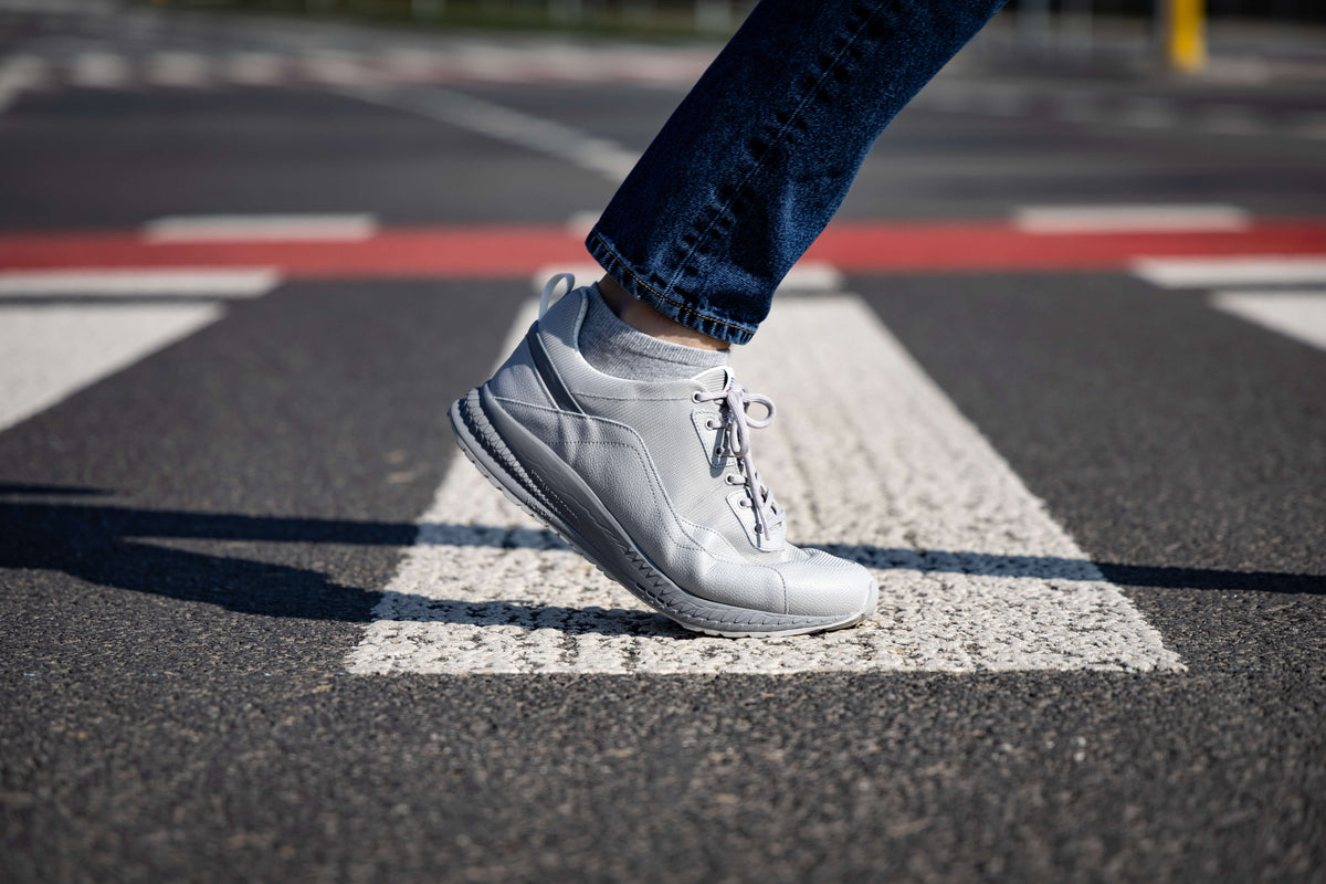 Sneakers Chrono Graphite – In use 8